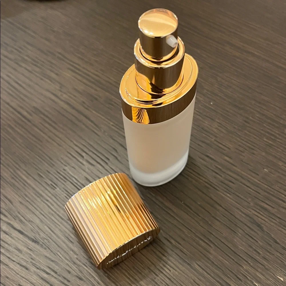 Charlotte Tilbury Airbrush Flawless Longwear Foundation 5.5 Neutral OG Formula